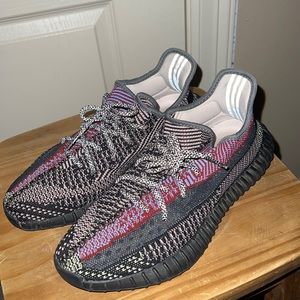 Yecheli Yeezys size 10 no box hardly used